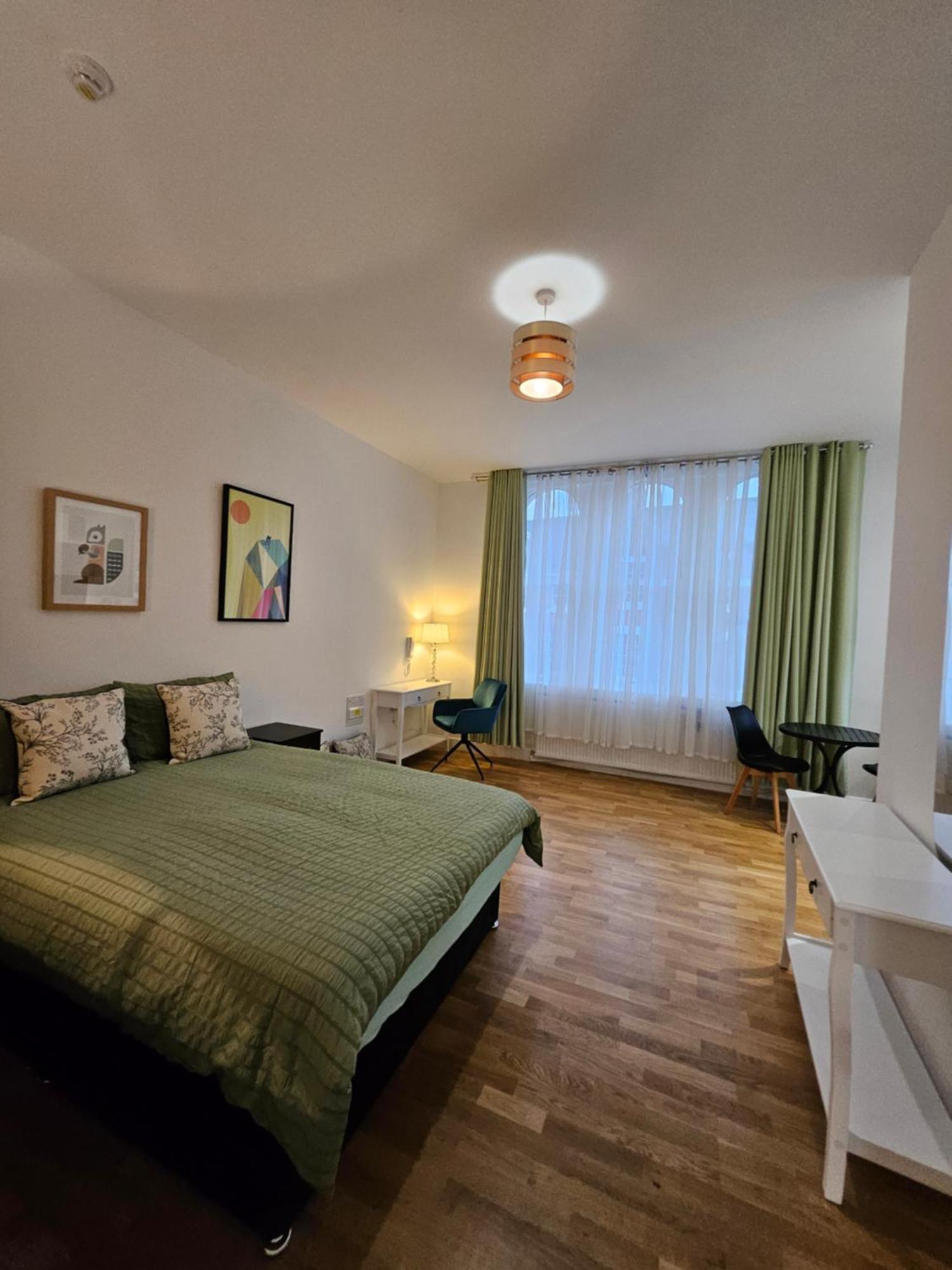 Central Chambers Suites - Suite 1 Лик Экстерьер фото